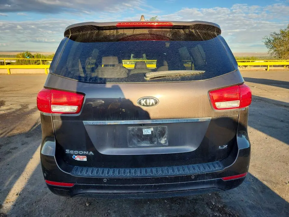 2016 KIA SEDONA LX  