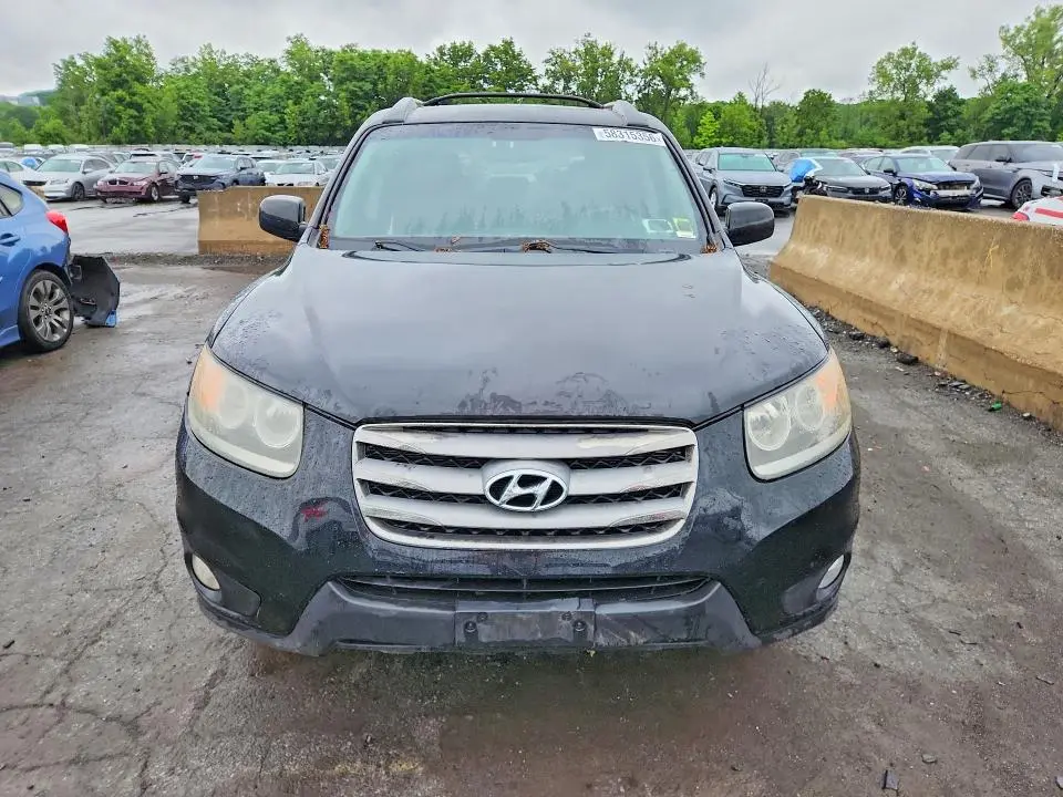 2012 HYUNDAI SANTA FE SE  
