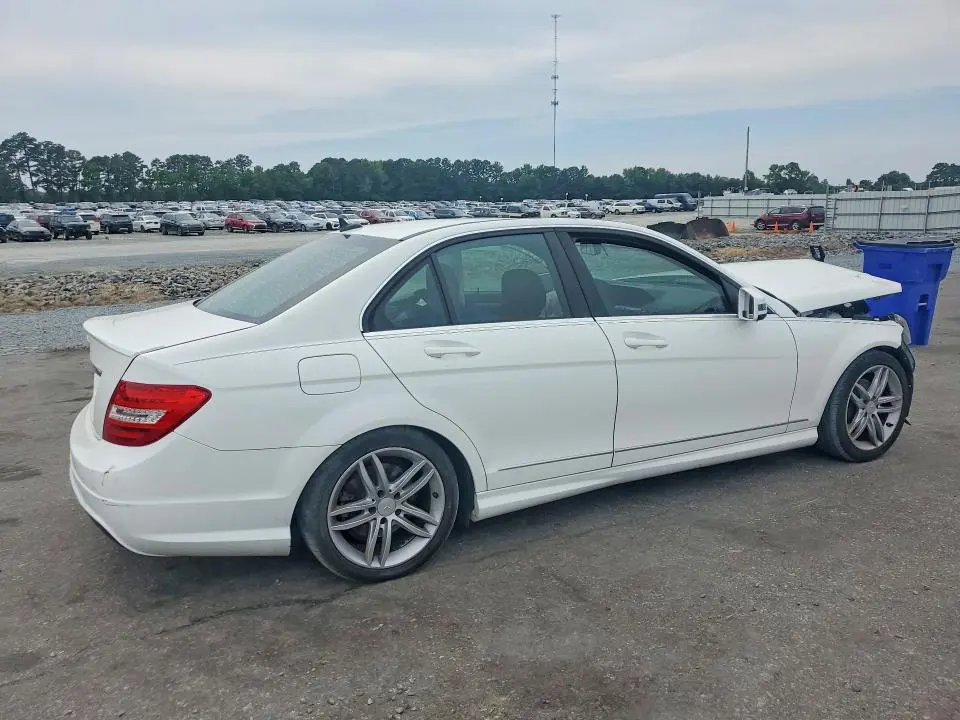 2014 MERCEDES-BENZ C 250  