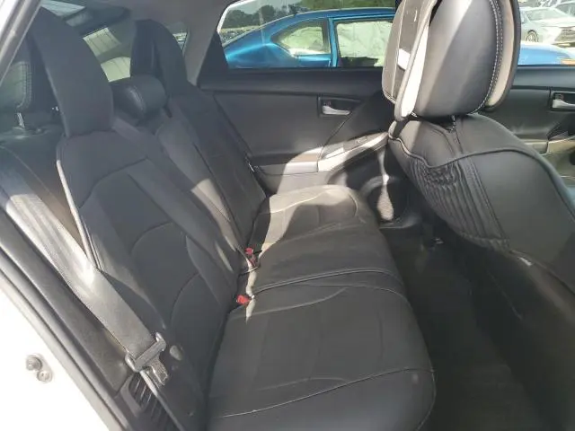 2015 TOYOTA PRIUS   