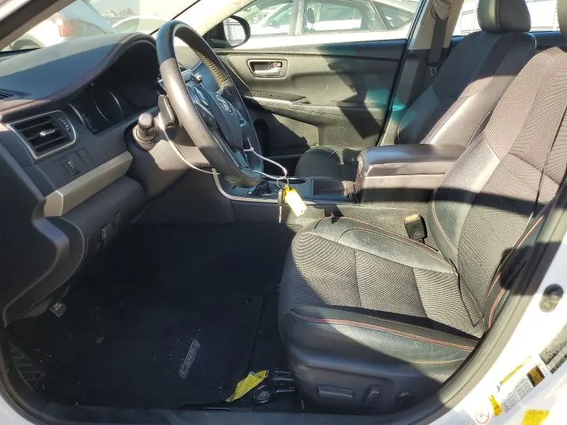 2017 TOYOTA CAMRY SE  