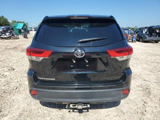 2019 TOYOTA HIGHLANDER LE  