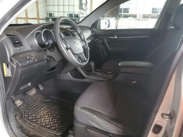 2013 KIA SORENTO LX  