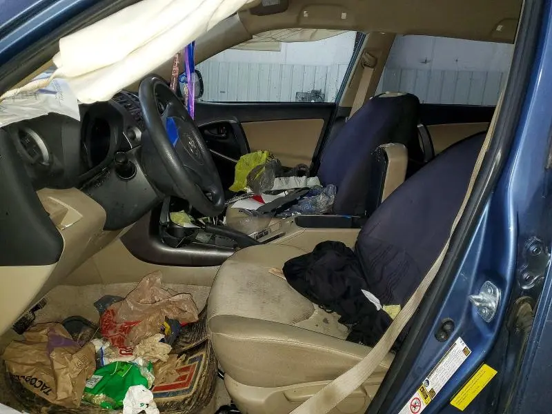 2010 TOYOTA RAV4 BASE  