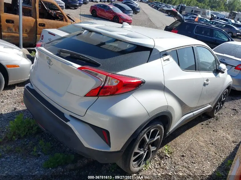 2018 TOYOTA C-HR XLE PREMIUM