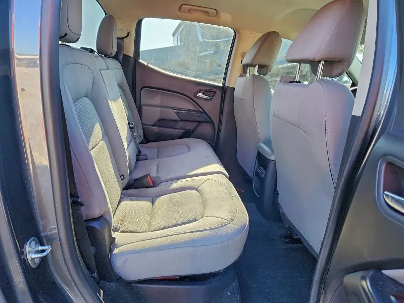 2017 CHEVROLET COLORADO LT  