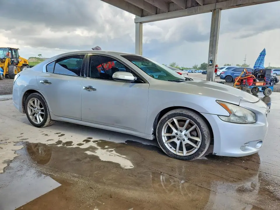 2014 NISSAN MAXIMA 3.5 S  