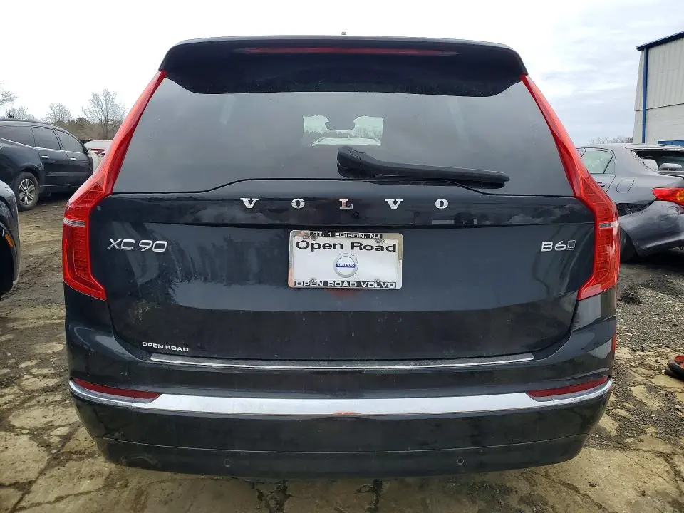 2023 VOLVO XC90 PLUS  