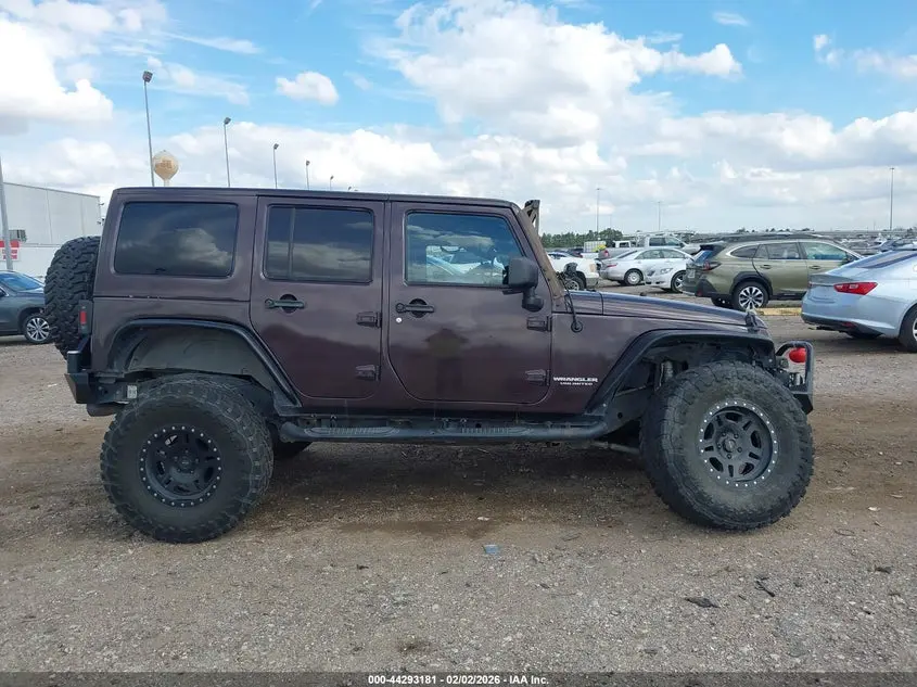 2013 JEEP WRANGLER UNLIMITED SAHARA