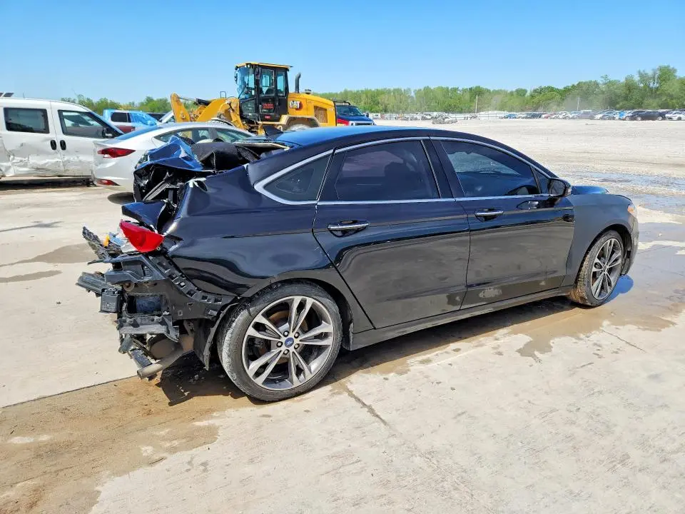 2020 FORD FUSION TITANIUM  