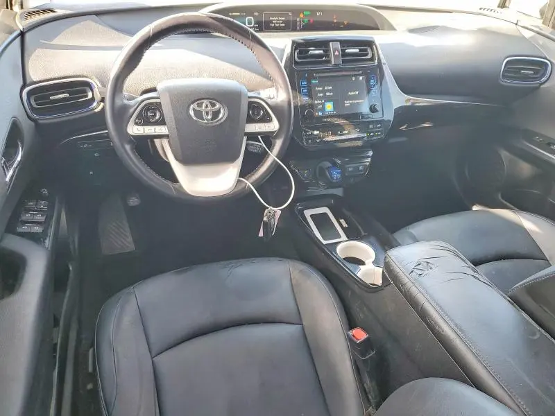 2016 TOYOTA PRIUS   