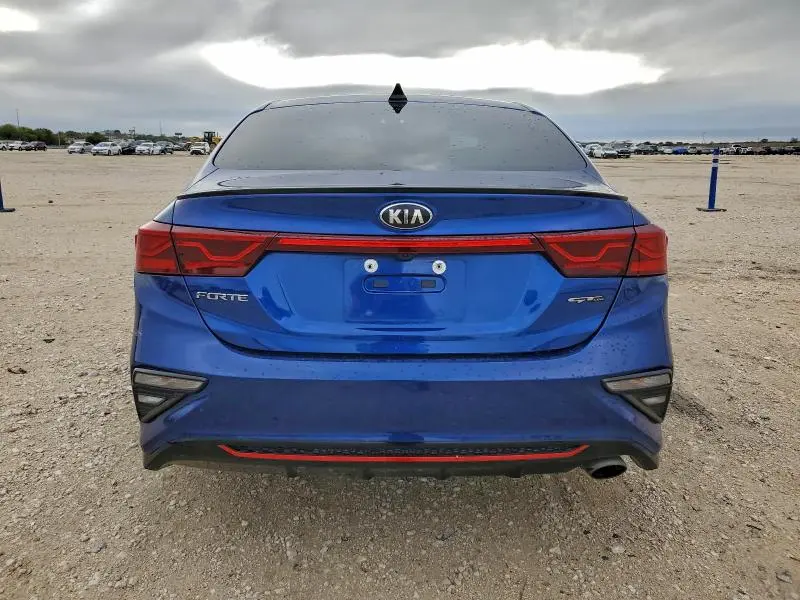 2021 KIA FORTE GT LINE  