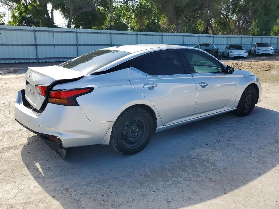 2019 NISSAN ALTIMA S  