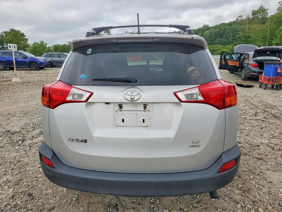 2013 TOYOTA RAV4 LE  