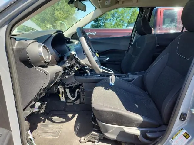 2021 NISSAN KICKS SV  
