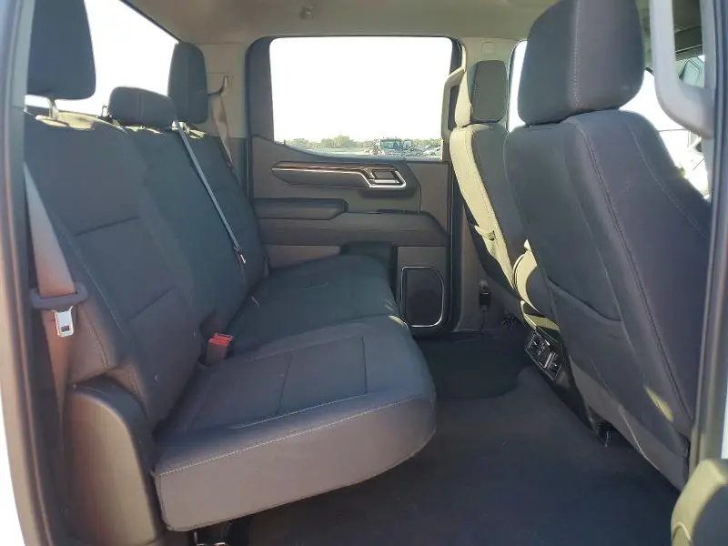 2025 CHEVROLET SILVERADO C1500 LT  