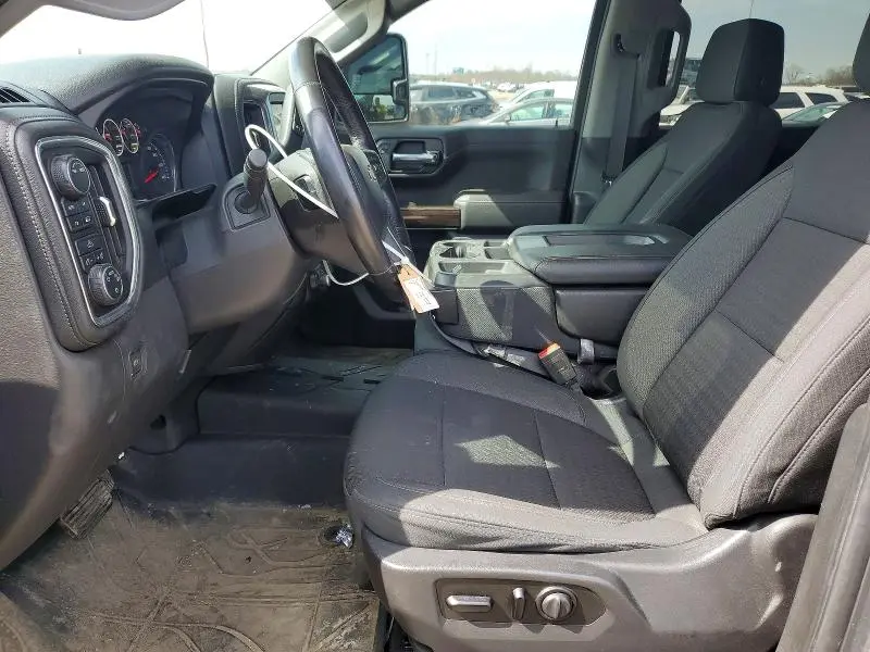 2020 CHEVROLET SILVERADO K1500 LT  