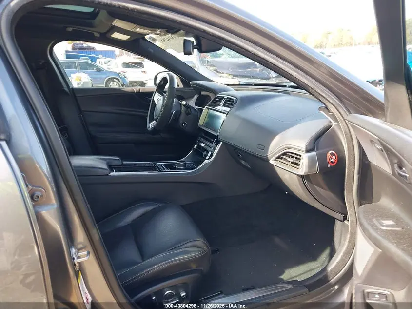 2018 JAGUAR XE S