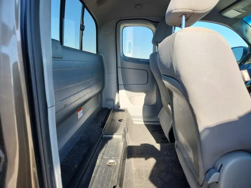 2015 TOYOTA TACOMA BASE  