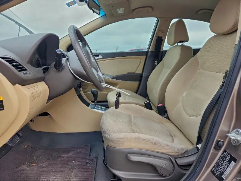 2013 HYUNDAI ACCENT GLS  