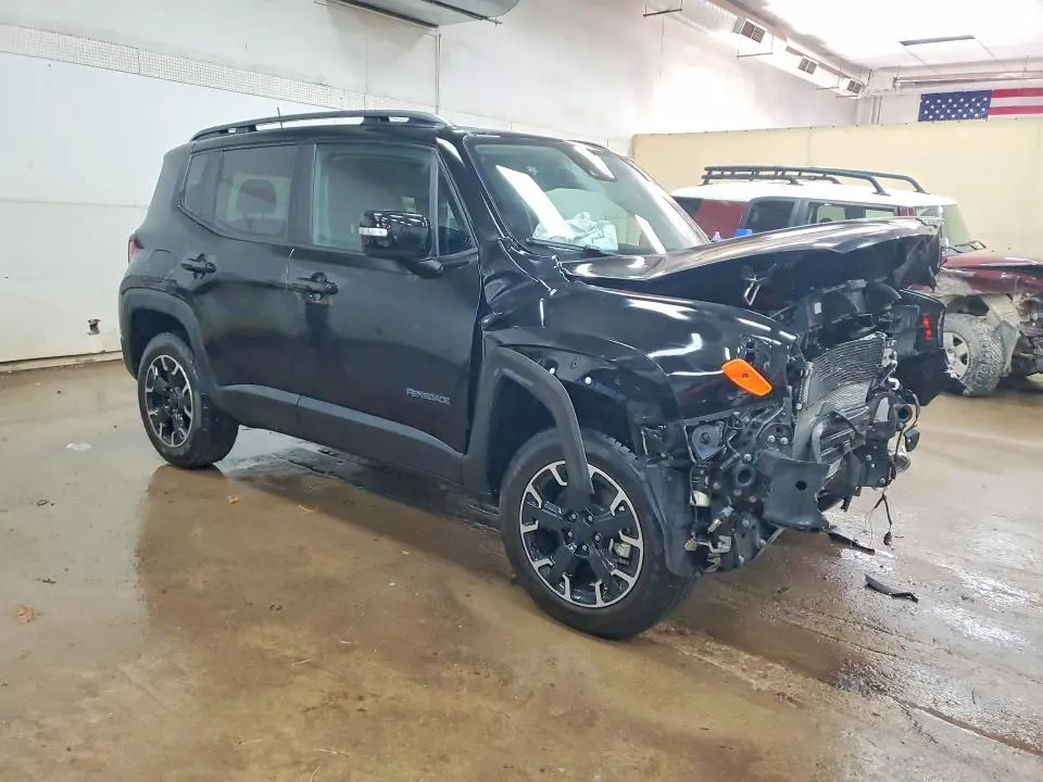 2023 JEEP RENEGADE LATITUDE  