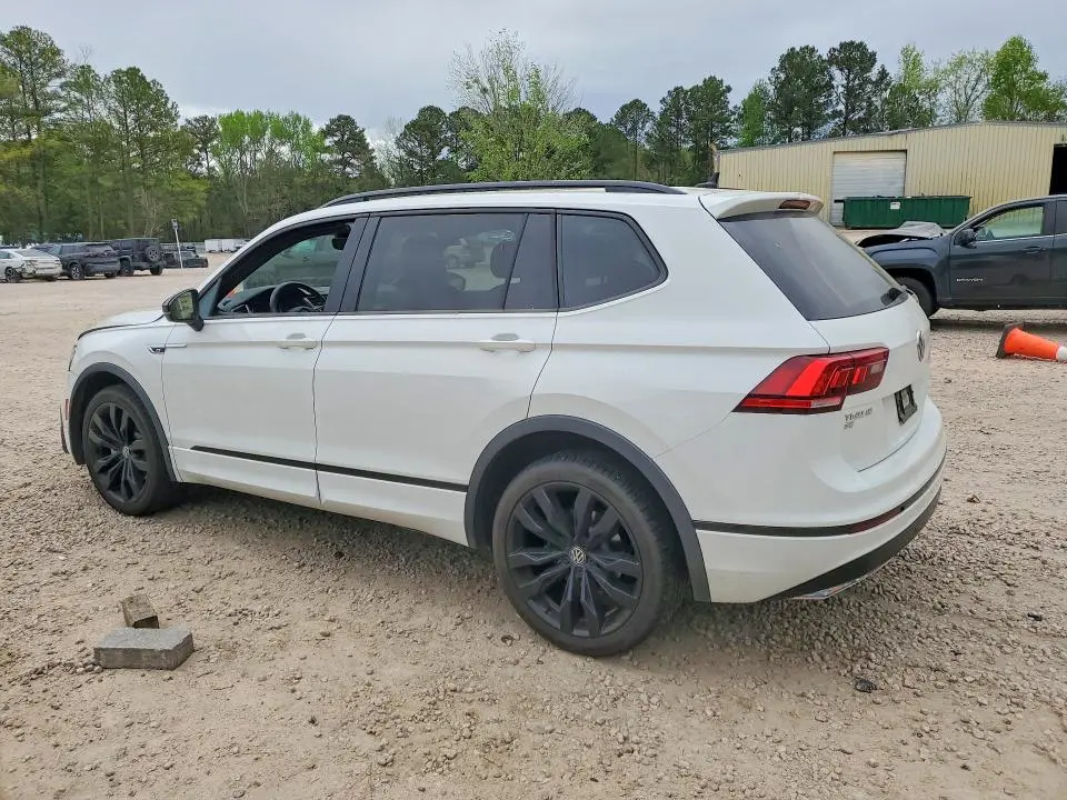 2021 VOLKSWAGEN TIGUAN SE  