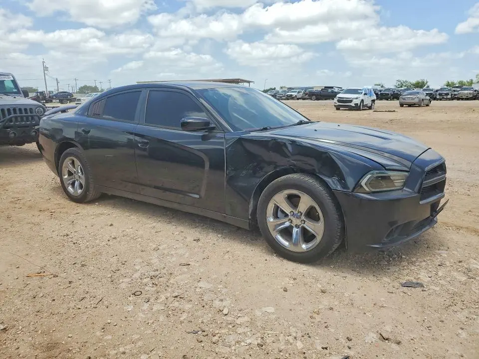2014 DODGE CHARGER SXT  