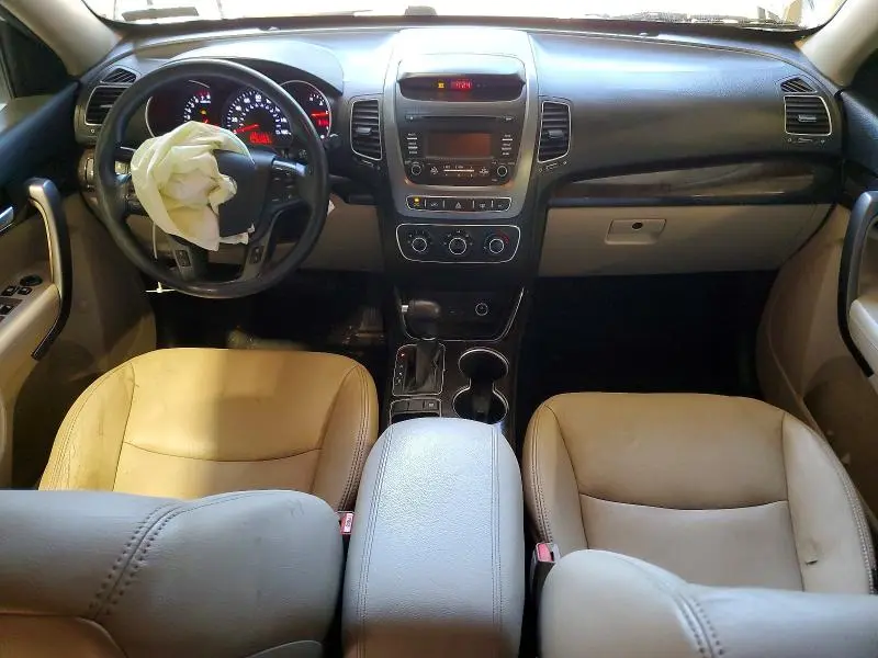 2014 KIA SORENTO LX  