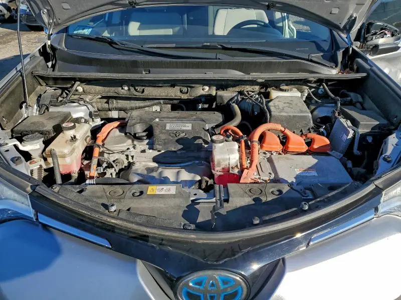 2017 TOYOTA RAV4 HV LE  