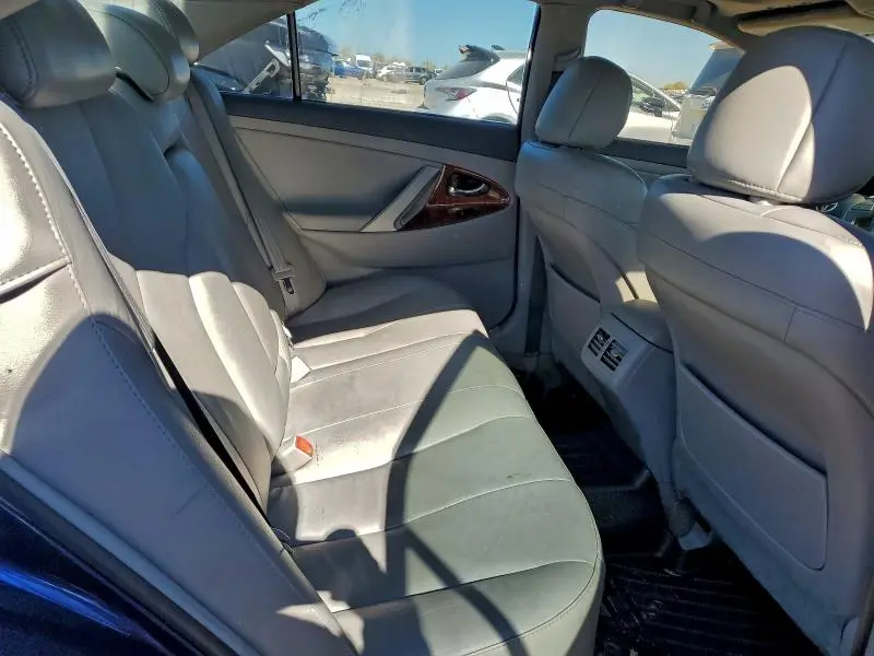 2011 TOYOTA CAMRY HYBRID  