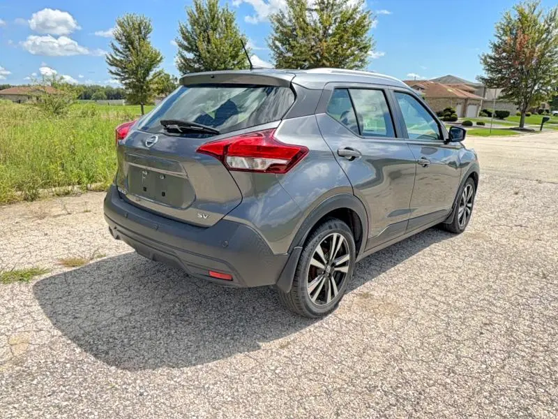 2020 NISSAN KICKS SV  