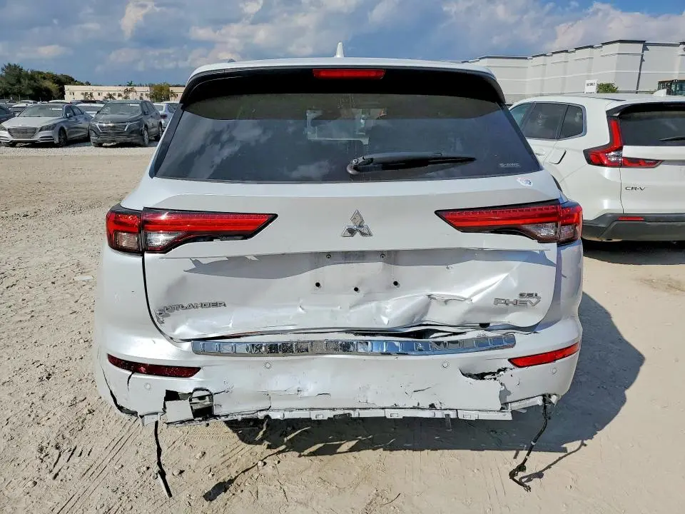 2025 MITSUBISHI OUTLANDER SEL  