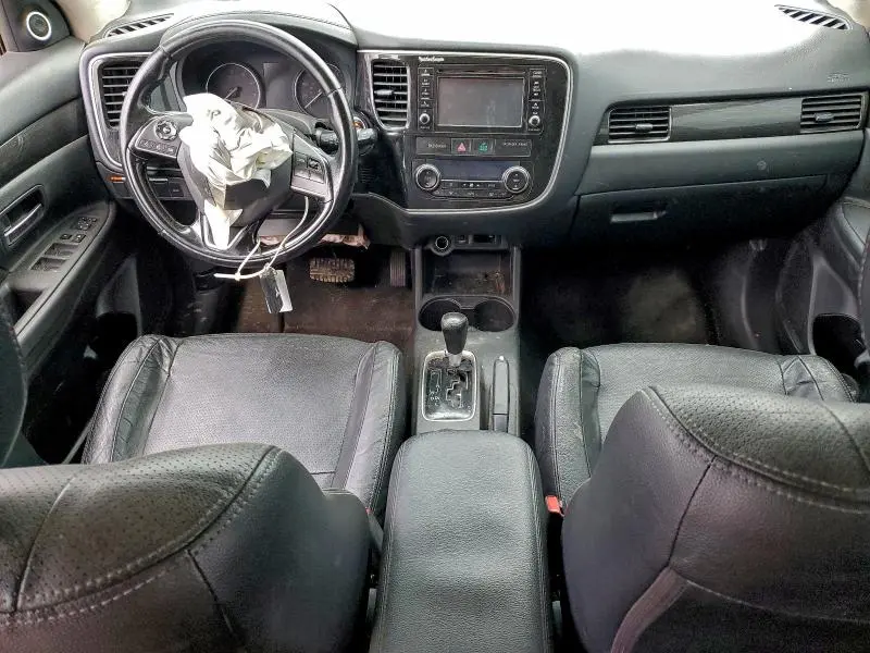 2016 MITSUBISHI OUTLANDER SE  