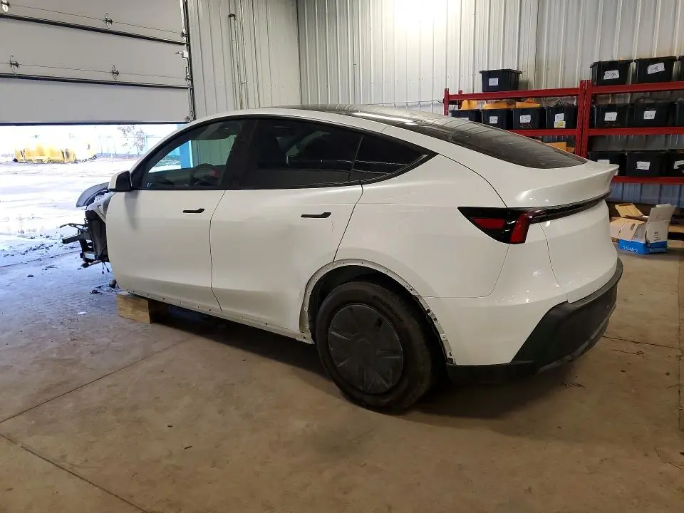2026 TESLA MODEL Y   