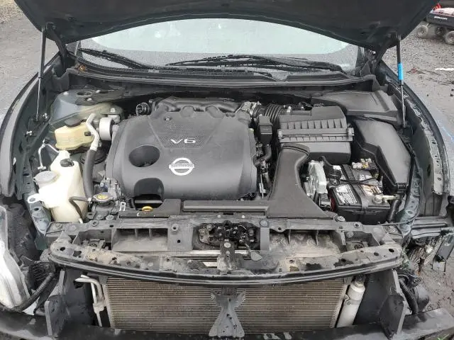 2010 NISSAN MAXIMA S  