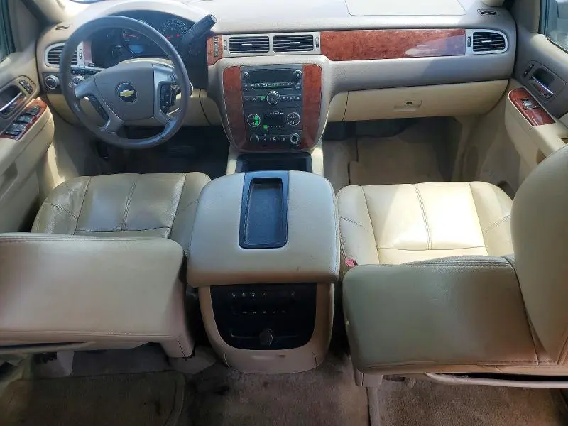 2013 CHEVROLET SUBURBAN K1500 LT  