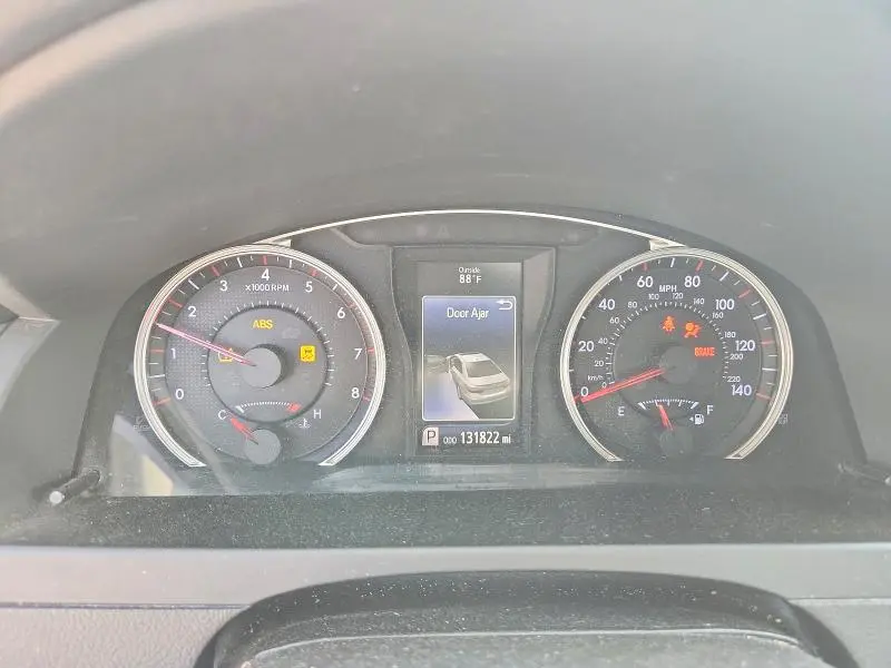 2015 TOYOTA CAMRY SE  