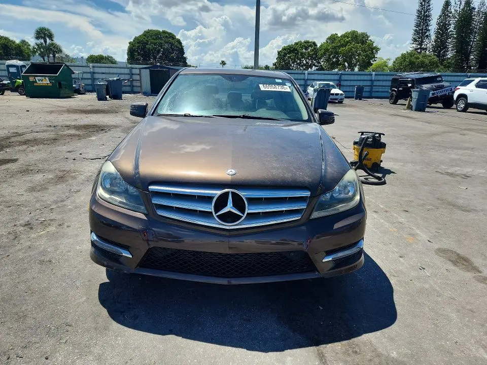 2013 MERCEDES-BENZ C 250  