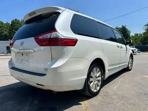 2016 TOYOTA SIENNA LIMITED PREMIUM 7-PASSENGER  