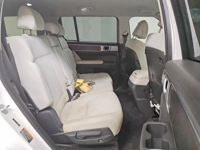 2025 HYUNDAI SANTA FE SE  