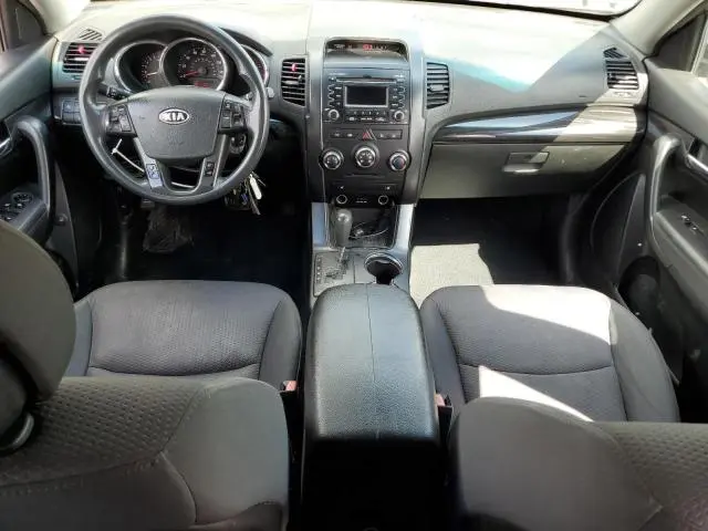 2011 KIA SORENTO BASE  