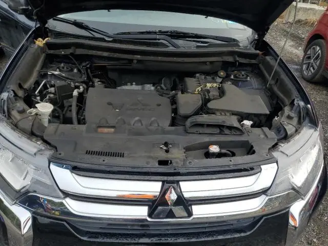 2018 MITSUBISHI OUTLANDER ES  