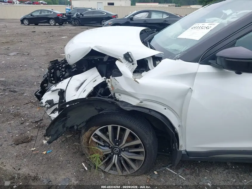2021 NISSAN KICKS SR XTRONIC CVT