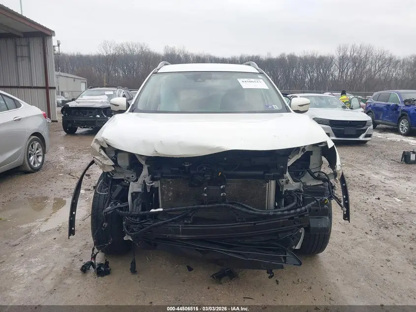 2019 NISSAN ROGUE S