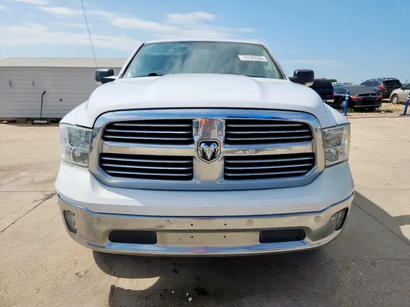 2014 RAM 1500 SLT  