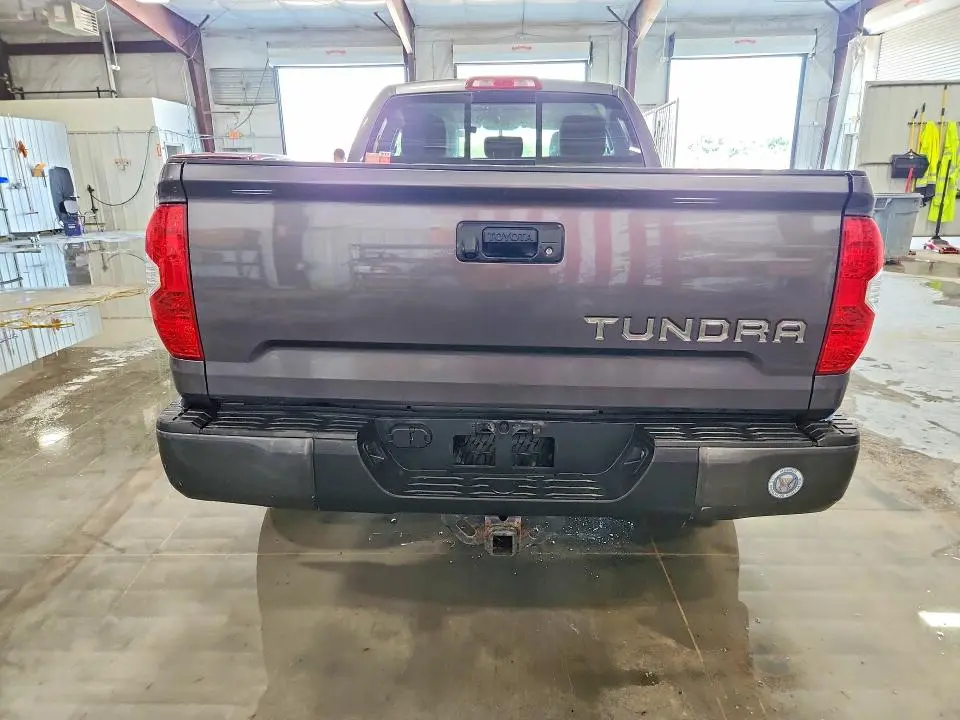 2017 TOYOTA TUNDRA SR5  