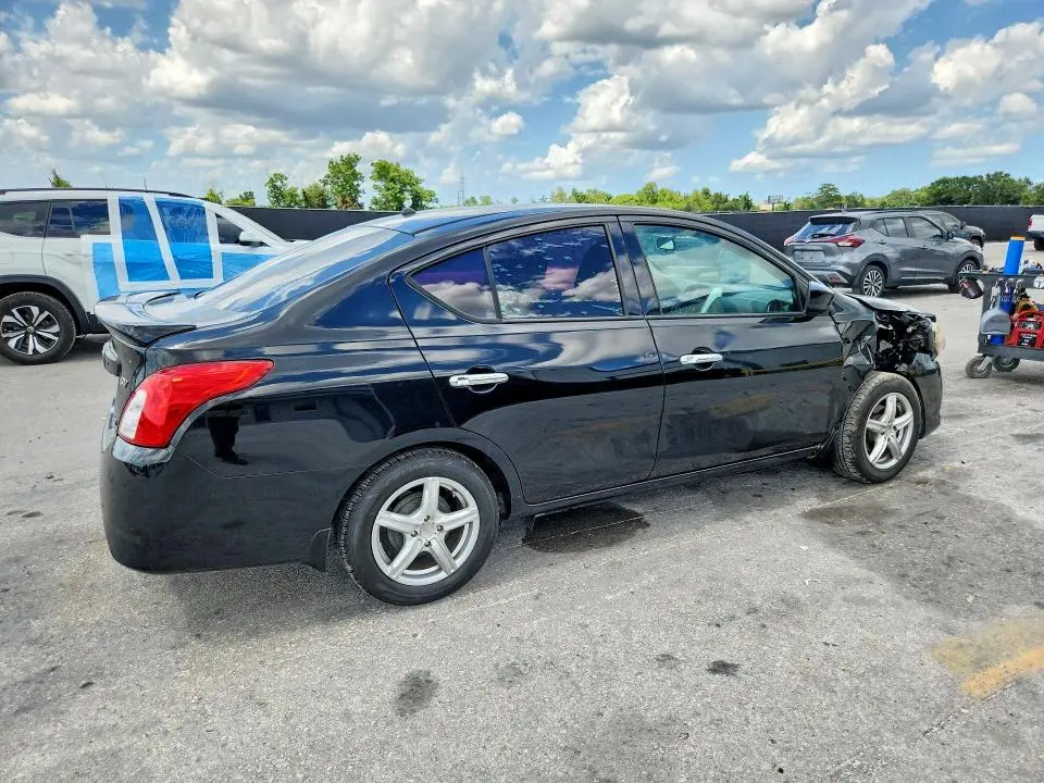 2015 NISSAN VERSA 1.6 SV  