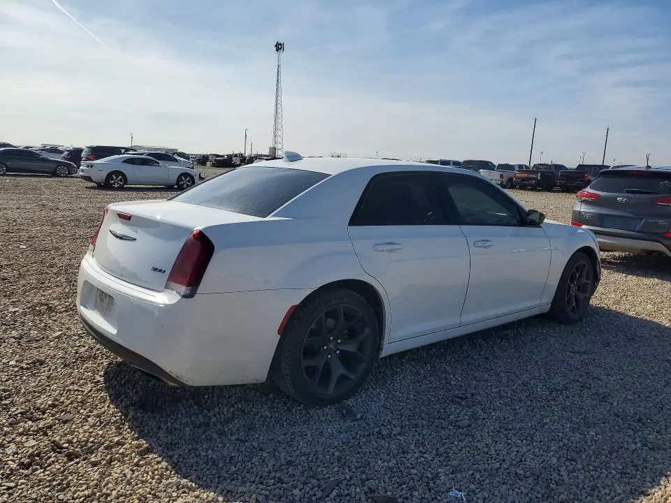 2023 CHRYSLER 300 TOURING  