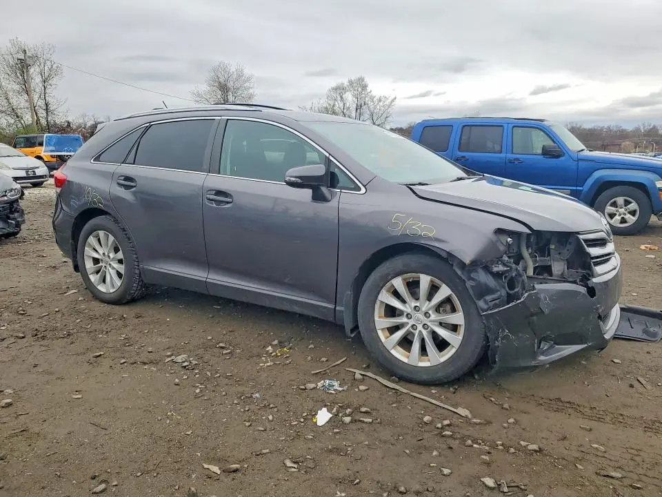 2015 TOYOTA VENZA LE  