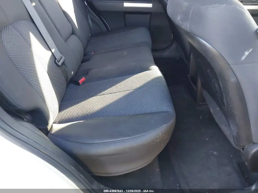 2011 MITSUBISHI ENDEAVOR  